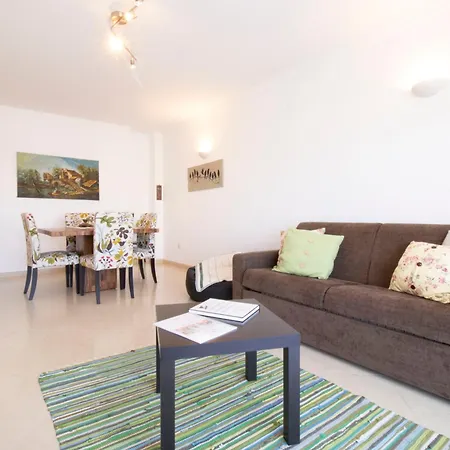 Mm - Center Of Apartment *